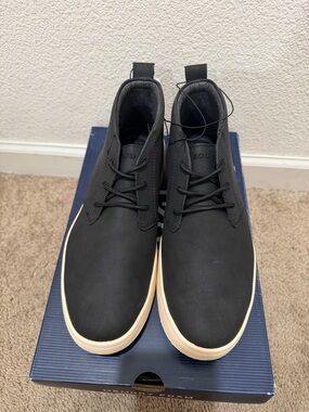 “New” IZOD Palmer Black Lace-Up Casual Chukka Sneakers - Cream Sole size8
